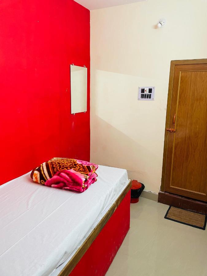Hāora Sun India Guest House מראה חיצוני תמונה