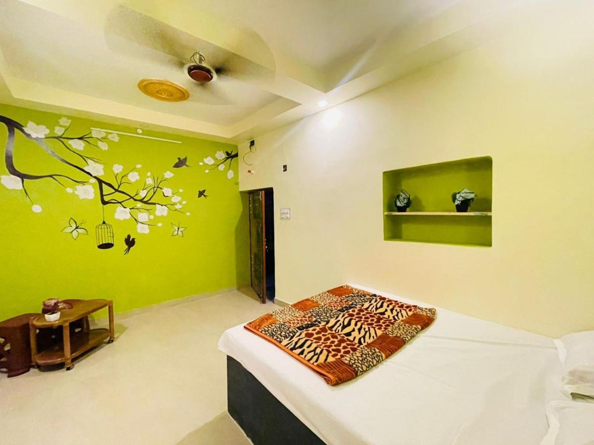 Hāora Sun India Guest House מראה חיצוני תמונה